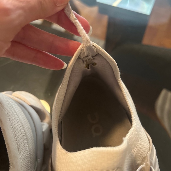 ON RUNNING CLOUDSWIFT 3 Women’s Athletic Running Training Shoes Size 9 M, White - Picture 6 of 13